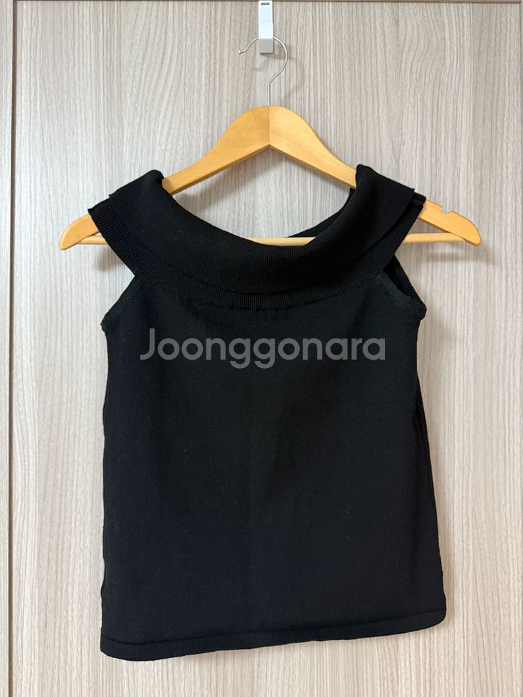 리볼드 오프숄더 Classic Off-Shoulder--1