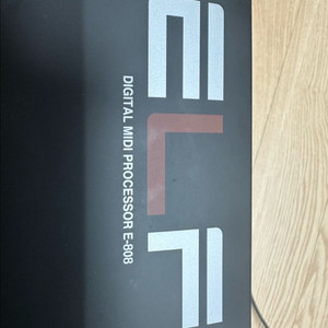 elf e-808