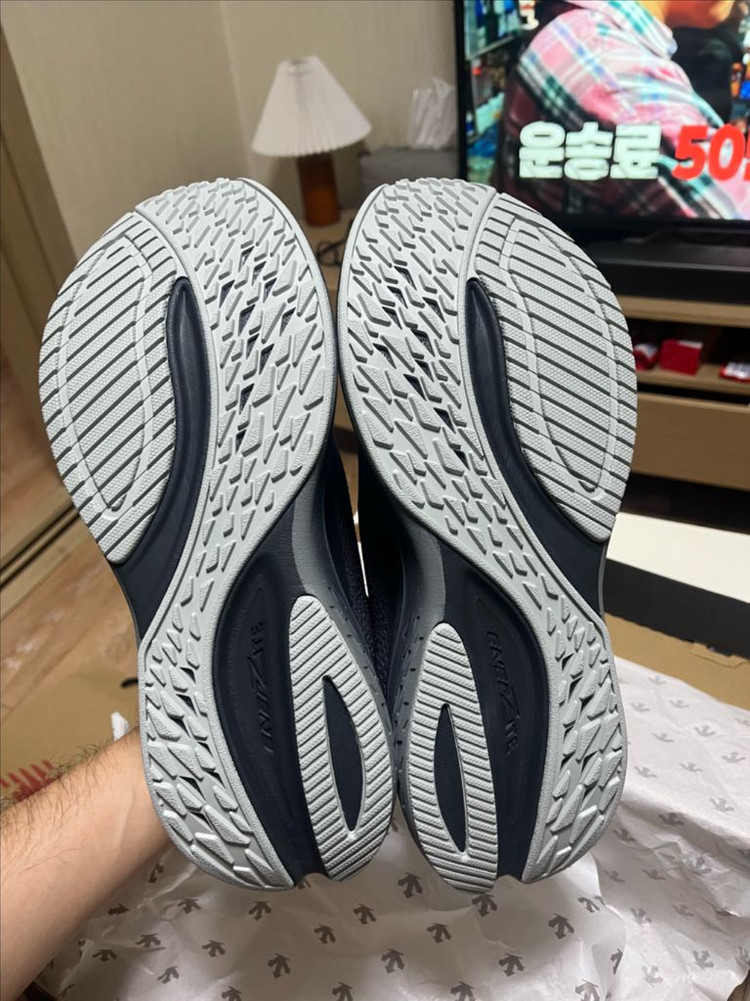 데상트 에너자이트 라이드 270 이미지