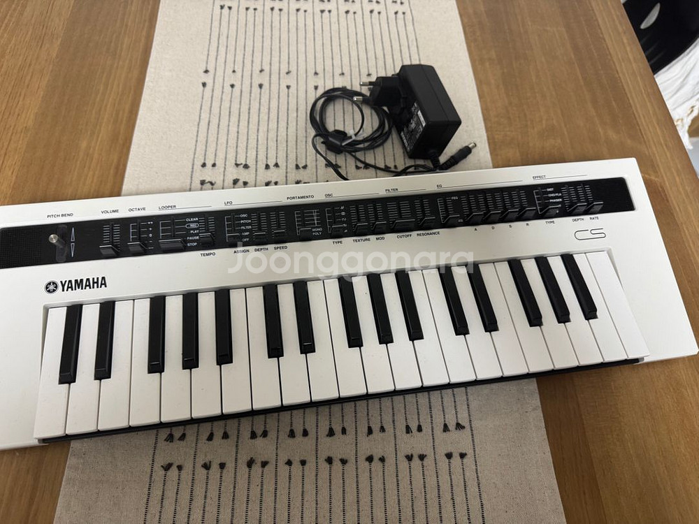 Yamaha Reface CS--0