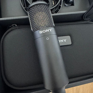 Sony C80
