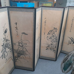 6폭 민화병풍 뒷쪽 8폭 자수병풍