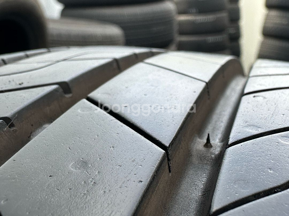 235 65 17금호중고타이어한대분2356517--2