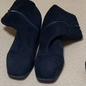 스웨이드 숏부츠 검정 235