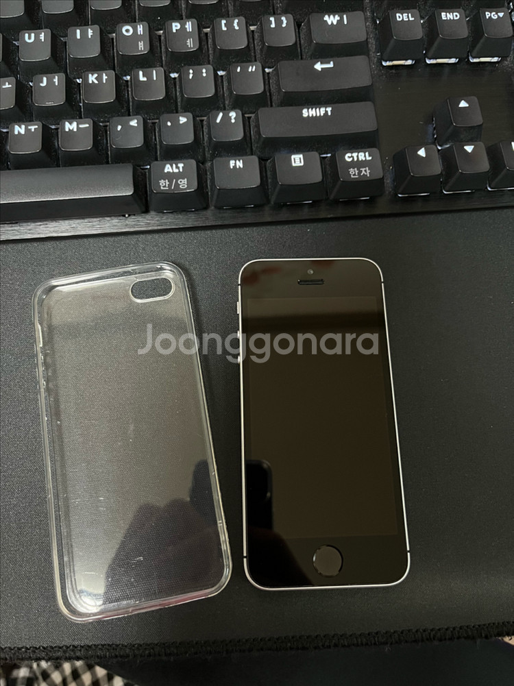 아이폰se1 128g--0
