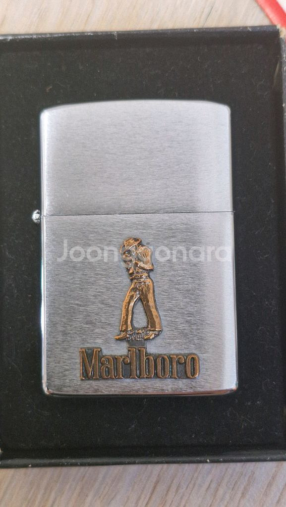 레어 marlboro 지포라이터 1981생산--0