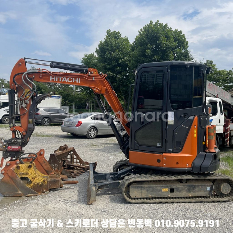 신차급 캐빈형 히타치 ZX35 풀옵션 미니 굴삭기--2