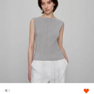체 che pleats sleeveless top