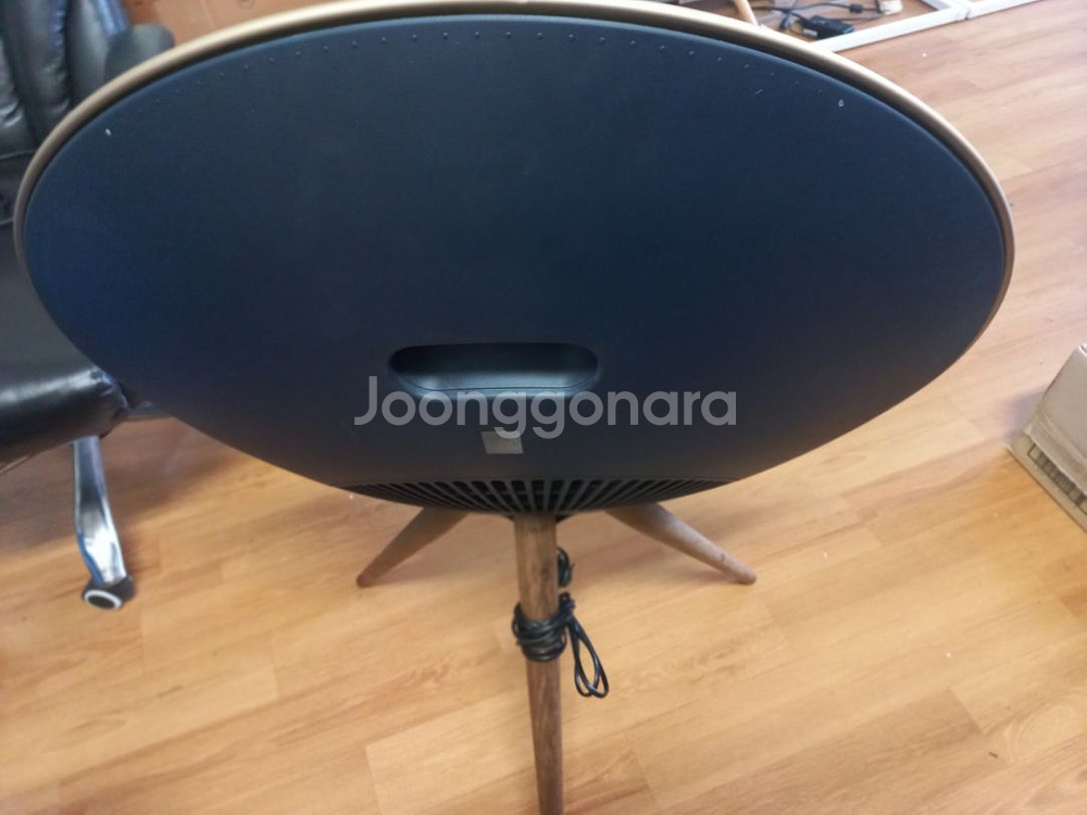 뱅앤올룹슨 A9스피커 4세대 한정판 스타더스트--2