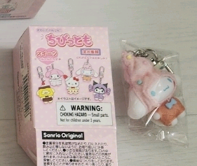 산리오 치비토모 시나모롤 포차코판매--1