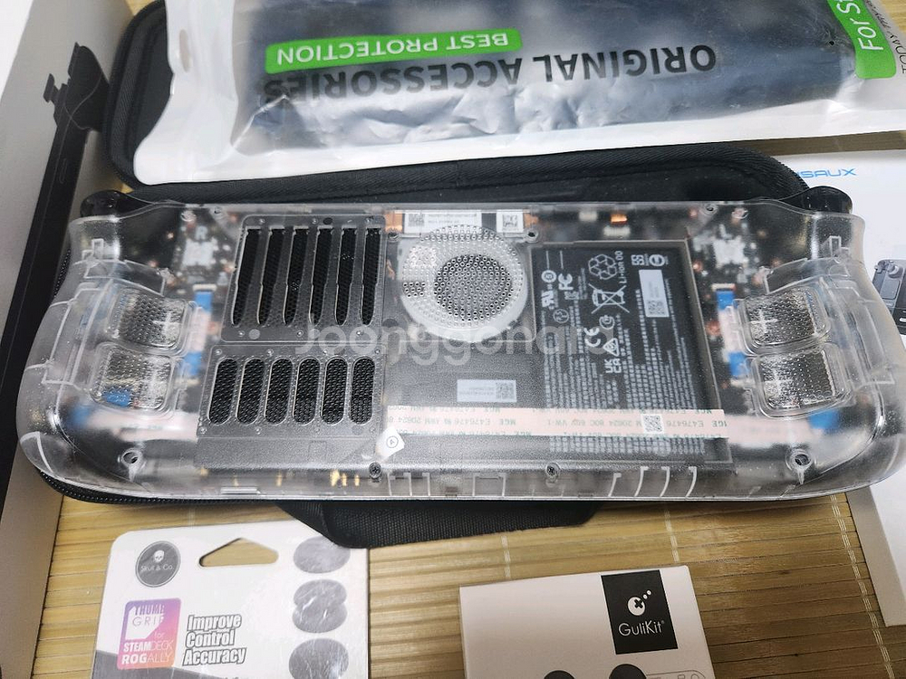 스팀덱 lcd 개선판 2tb 팝니다.--1