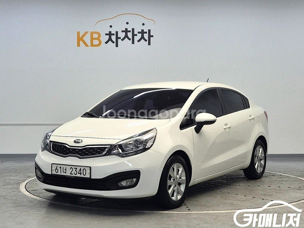 [기아]올뉴프라이드 4DR 1.6GDI 럭셔리 (5인승--3