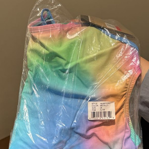 나이키 컷아웃 래디언스 솜사탕 28