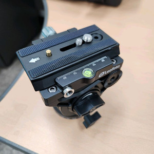 레오포토 비디오헤드 bv-10m 팝니다.