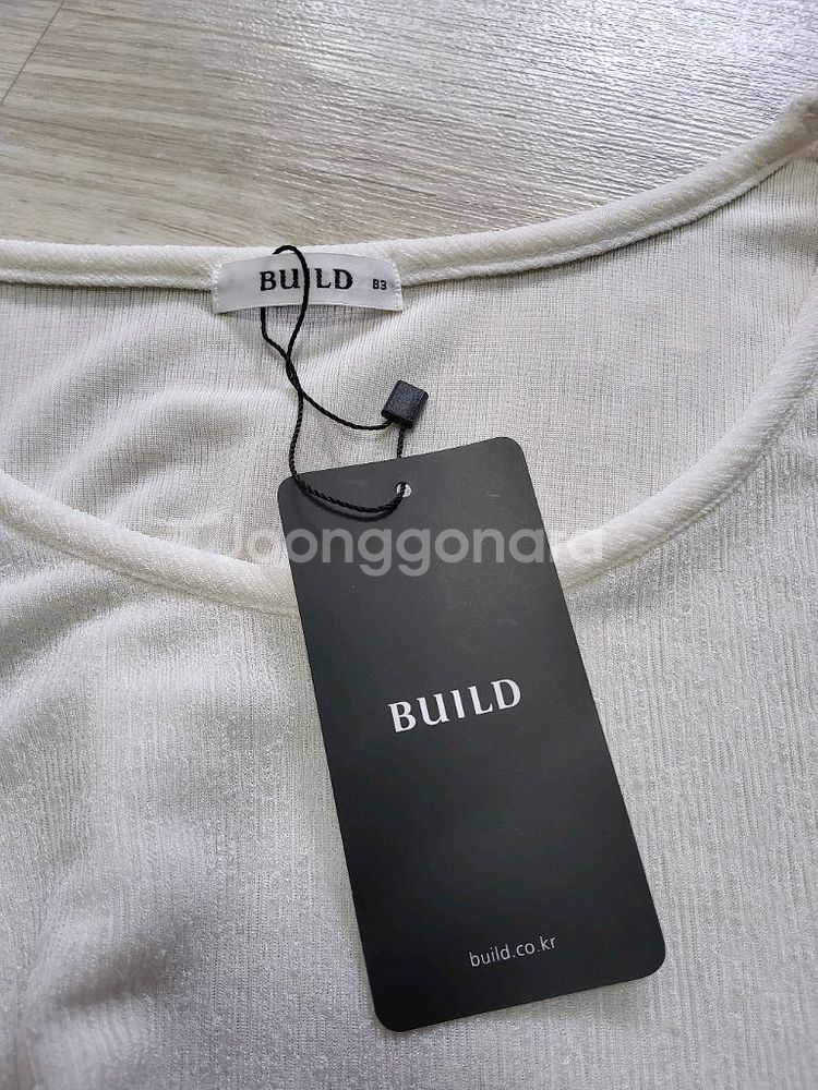 (105)BUILD 여성 아이보리 민소매티--2