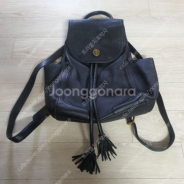 정품 토리버치 금장로고 레더 백팩--0
