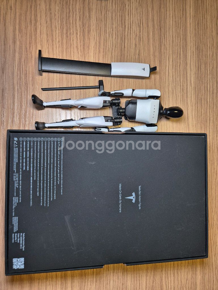 테슬라봇 피규어--0