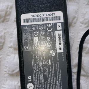 LG 노트북 어댑터 19V 4.74A (90W) 팝니다