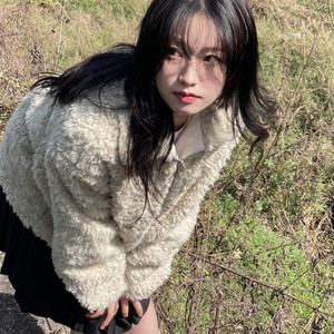 (2회 착용) 흑림 neomu 퍼 집업 점퍼 자켓