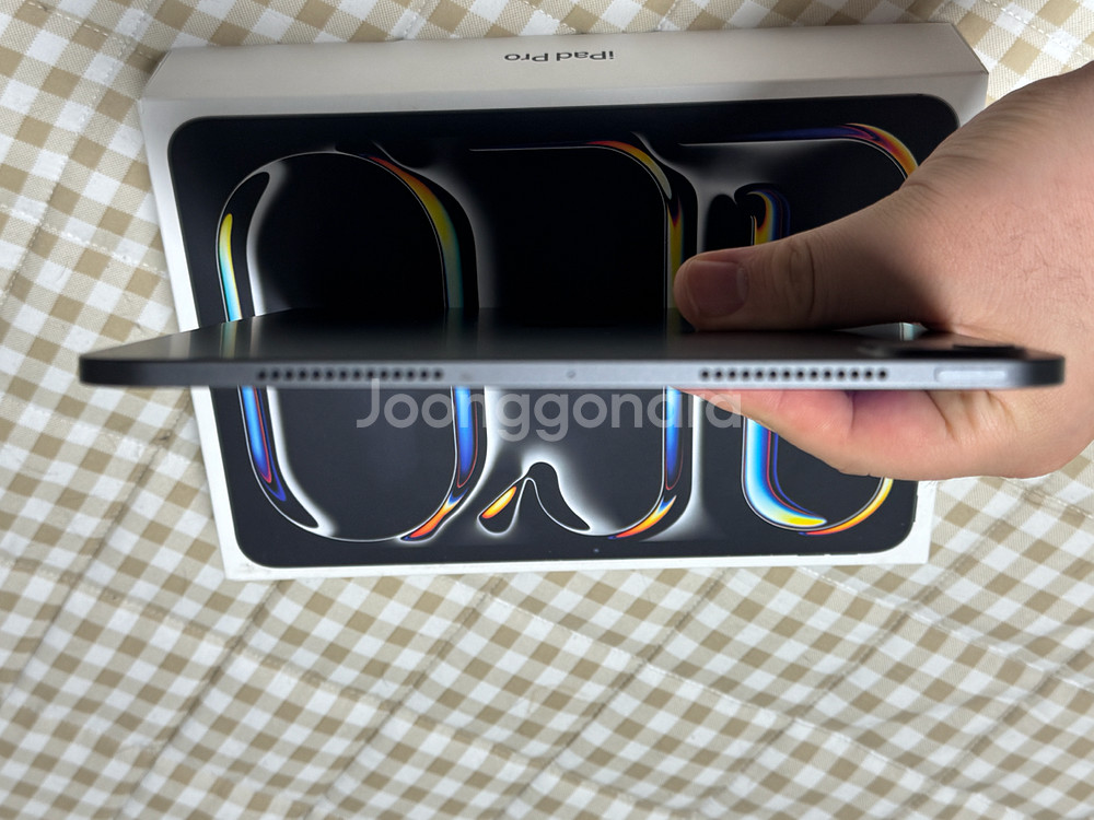 아이패드 11 M4 256Gb Wifi 블랙 팝니다--4