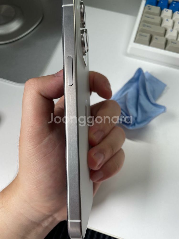 아이폰15 프로맥스 256 화이트--4
