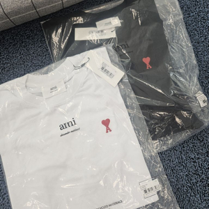 아미 반팔 여성 티셔츠