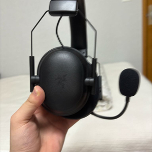 레이져 블랙샤크 v2 하이퍼스피드 무선 헤드셋