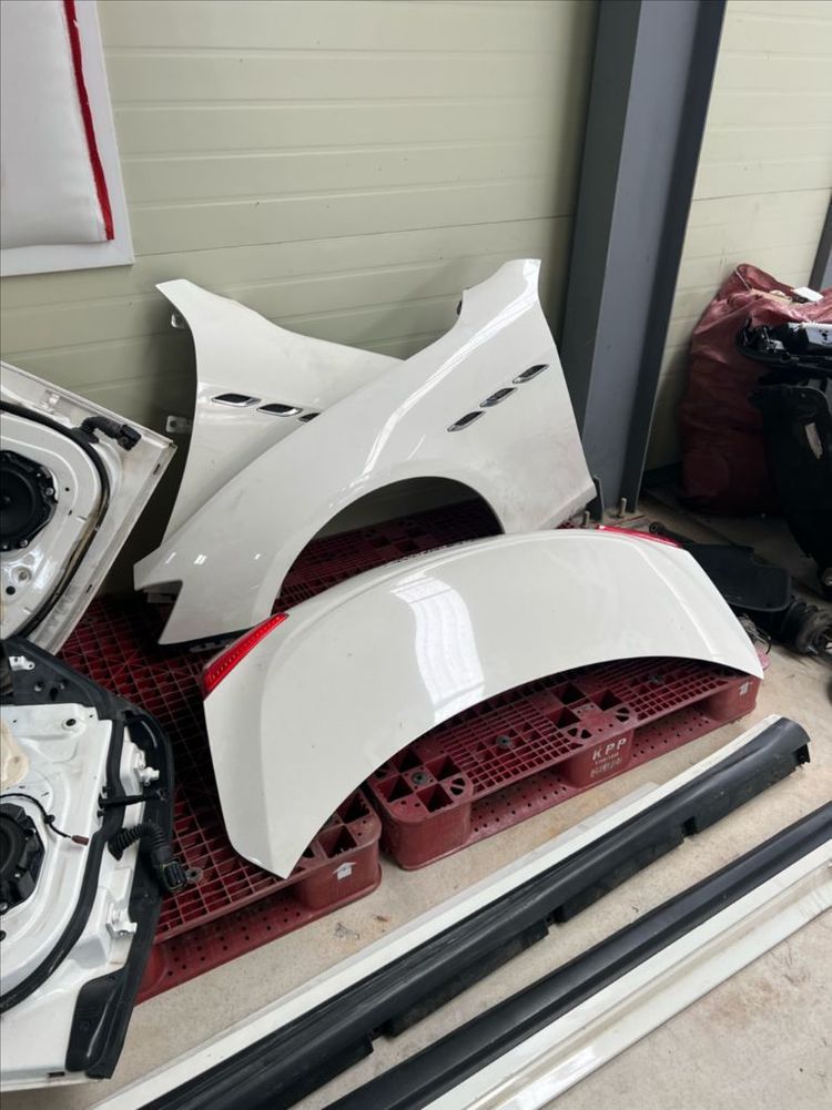 마세라티 SQ4 전기형 차량 부품 해체 이미지