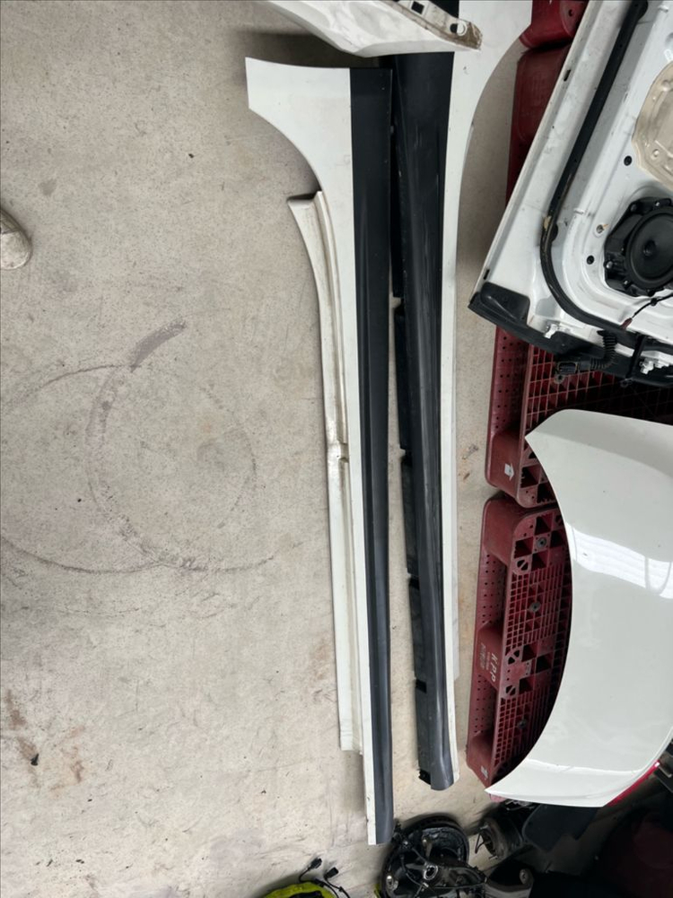 마세라티 SQ4 전기형 차량 부품 해체 이미지