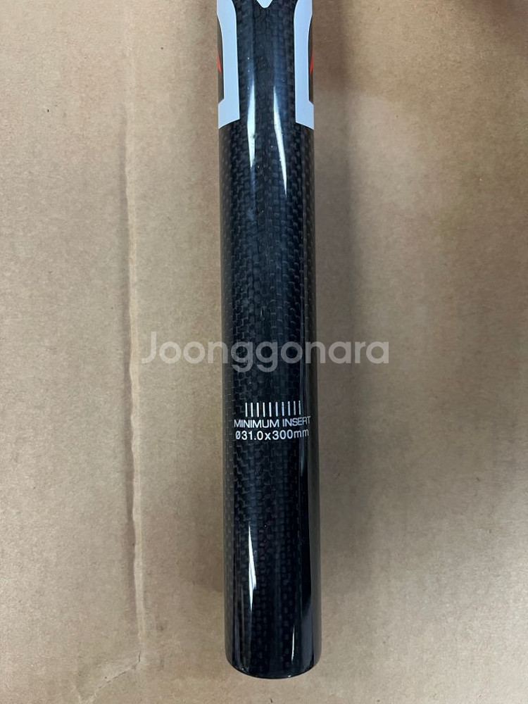 피나렐로 모스트 싯포스트 팝니다(카본)--1