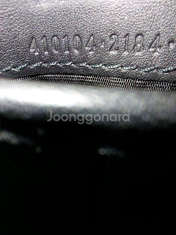 (정품) 구찌 여성 중지갑 410104--8