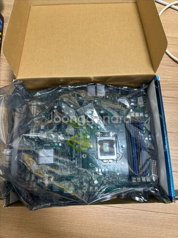 Intel Server Board S1200BTL--0