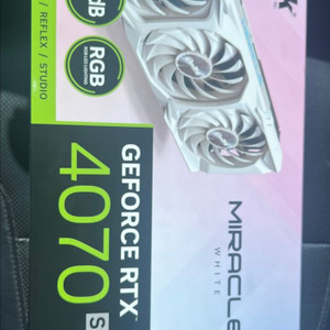 rtx4070super 이엠텍 미라클 화이트