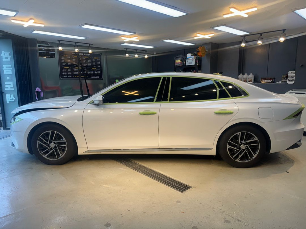 광택 + 유리막코팅 + 실내세차 +실외세차 최대할인!--3