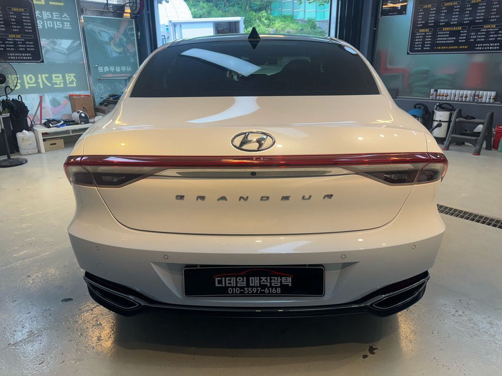 광택 + 유리막코팅 + 실내세차 +실외세차 최대할인!--8