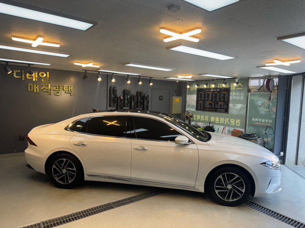 광택 + 유리막코팅 + 실내세차 +실외세차 최대할인!--7