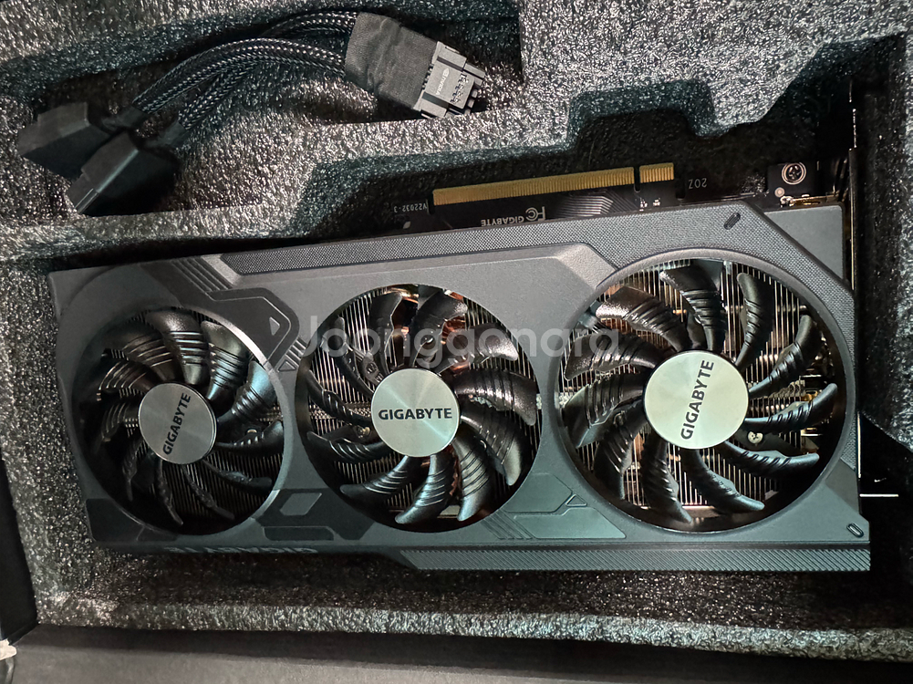 4070ti 윈드포스 그래픽카드--0