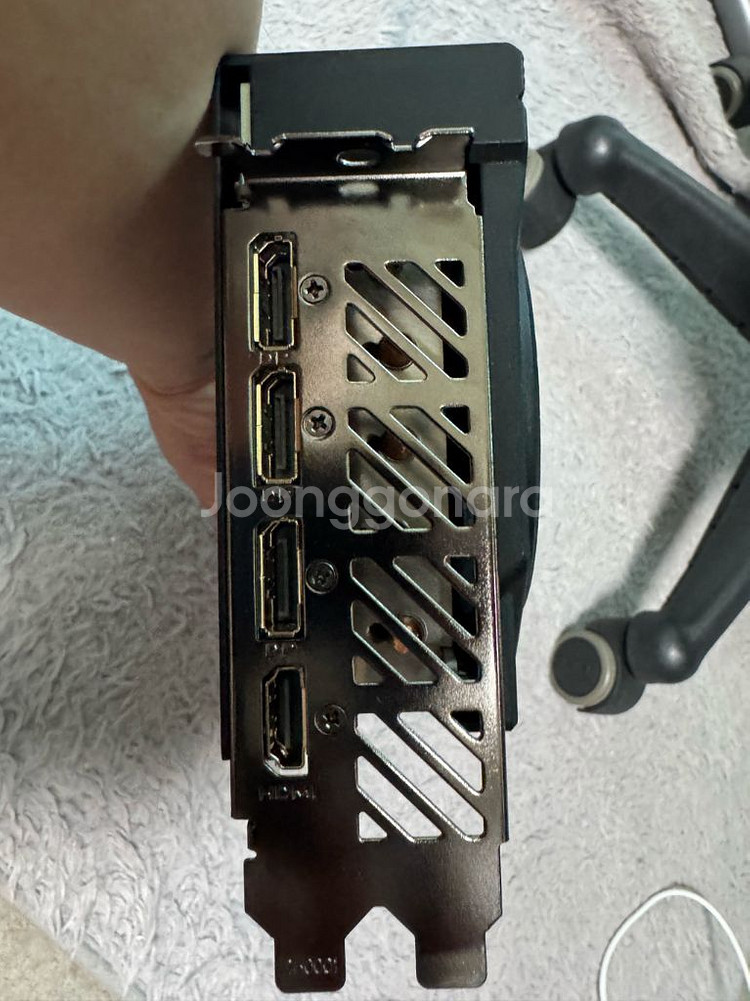 4070ti 윈드포스 그래픽카드--1