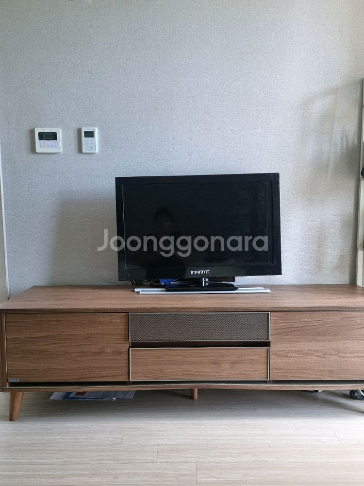 거실 tv 거실장 선반 tv도드려요--1
