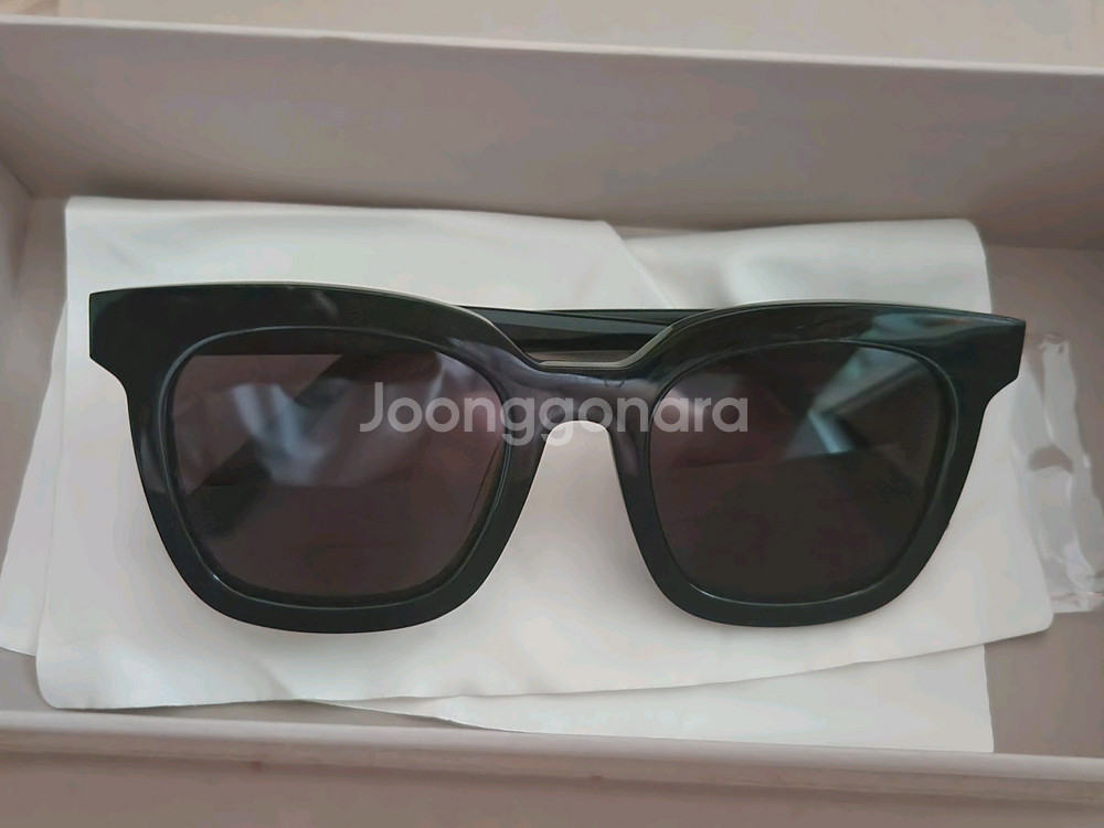 젠틀몬스터--3