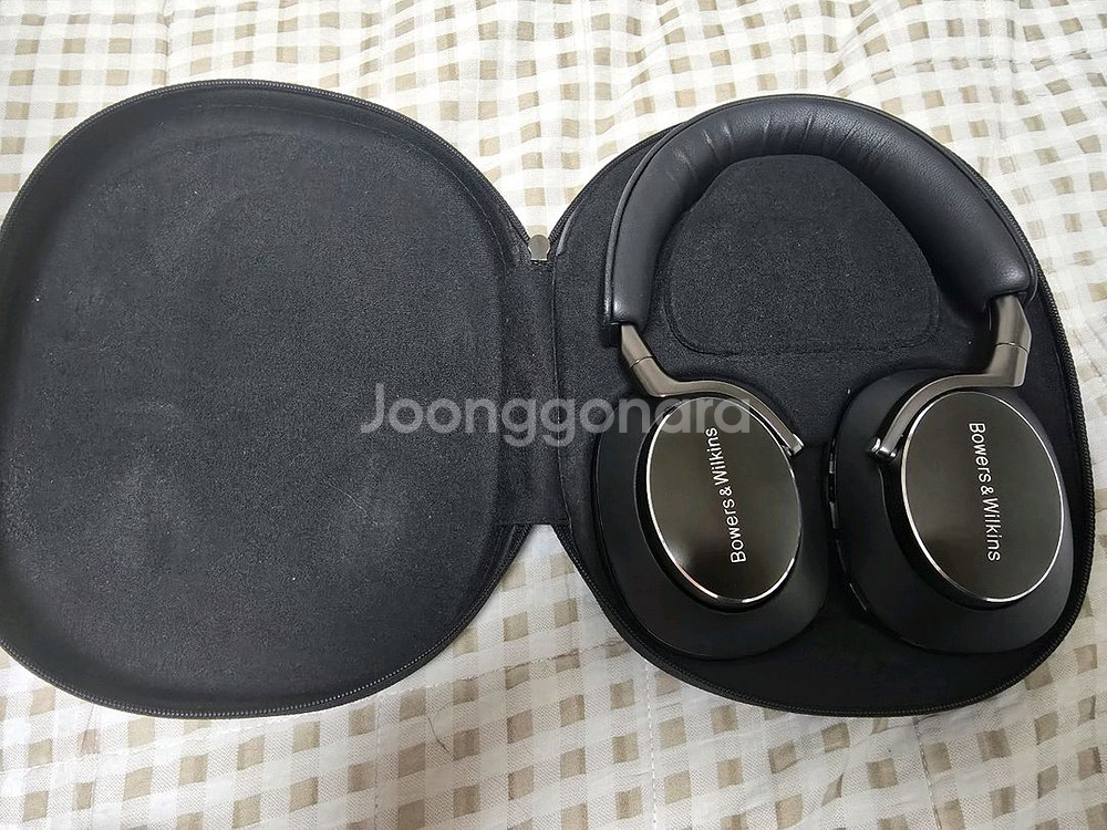 바워스앤윌킨스 PX8--1