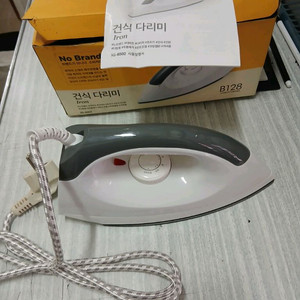 노브랜드건식다리미