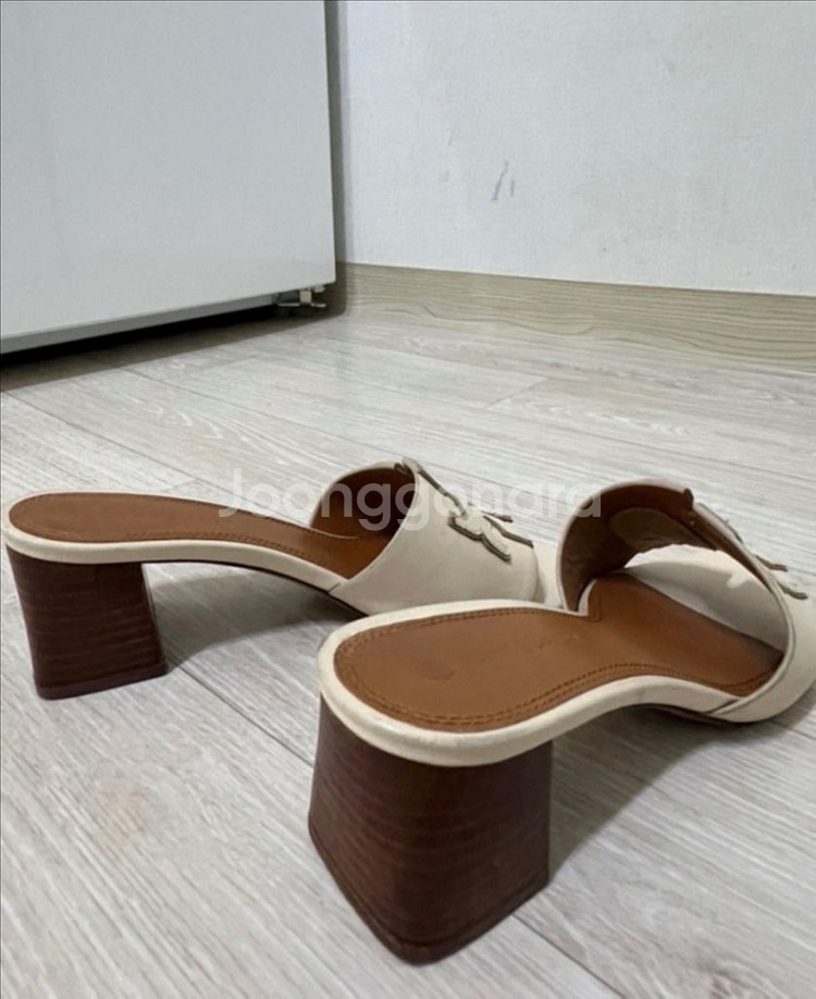 정품 토리버치 물 샌들 굽샌들 240(235가능)--3