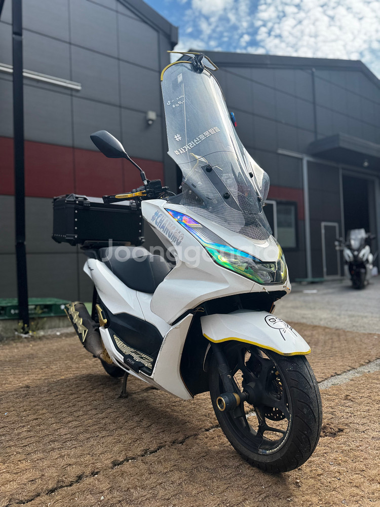 혼다 PCX125 ABS 22년식 6만Km 판매합니다.--0
