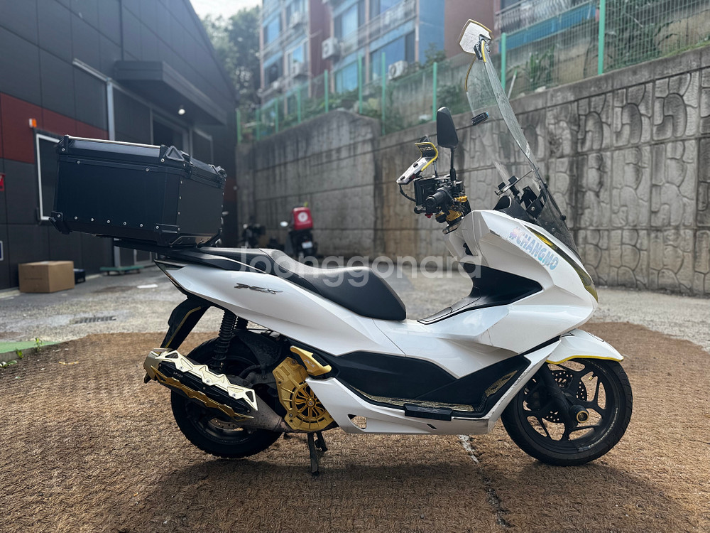 혼다 PCX125 ABS 22년식 6만Km 판매합니다.--3