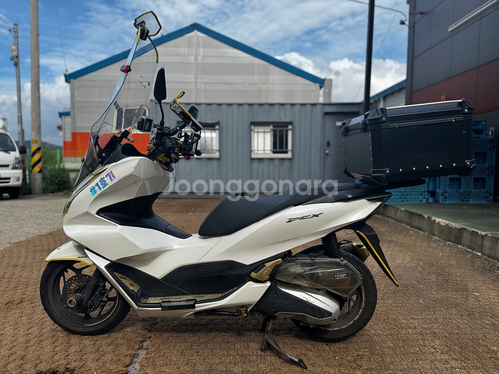 혼다 PCX125 ABS 22년식 6만Km 판매합니다.--4
