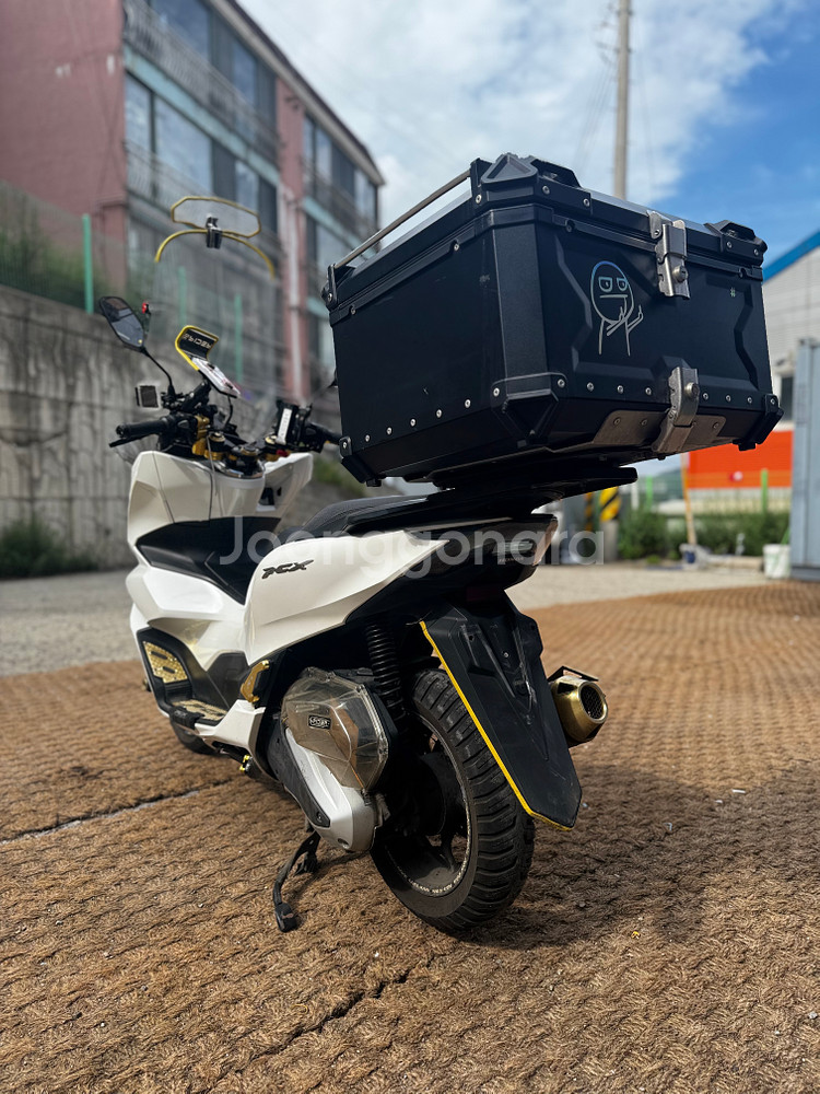 혼다 PCX125 ABS 22년식 6만Km 판매합니다.--6