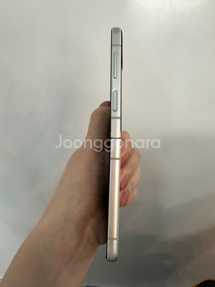 갤럭시Z플립3 256GB 크림/Y730--4