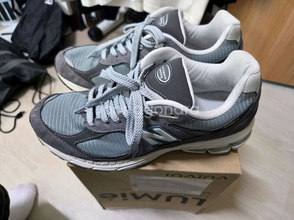 뉴발란스 2002R 270--2