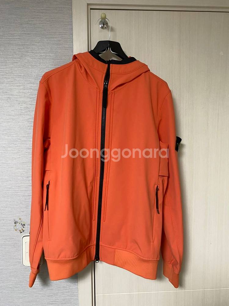 [22SS, M] 스톤아일랜드 라이트 소프트쉘 후드집업--0